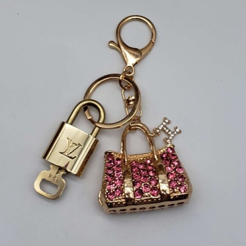 Louis Vuitton Gold Padlock 🔑 Authentic LV Unbranded Keychain Bag Charm - Picture 8 of 9